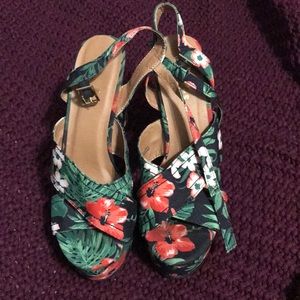 Hawaiian heels